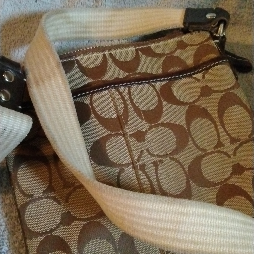 Coach handbag - Picture 6 of 11